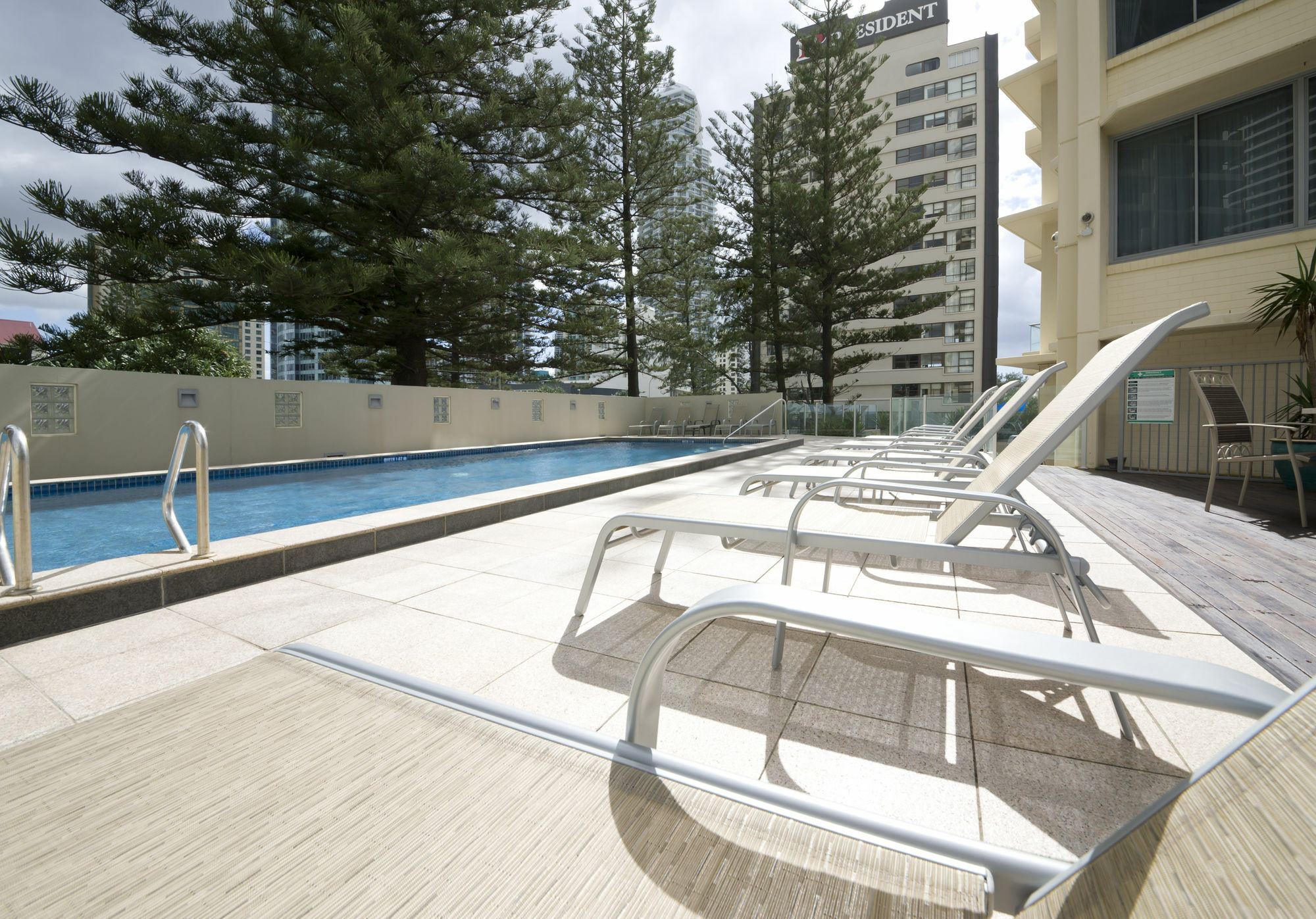 เบิร์คลีย์ ออน เดอะ บีช อพาร์ตเมนท์ Aparthotel โกลด์โคสต์ ภายนอก รูปภาพ
